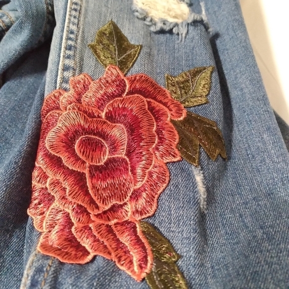 EXPRESS rose embroidered denim jacket - Picture 14 of 15